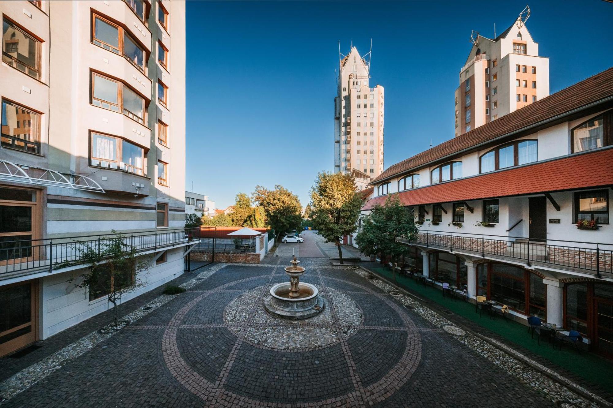 Apartman Reduta Lučenec Exteriér fotografie