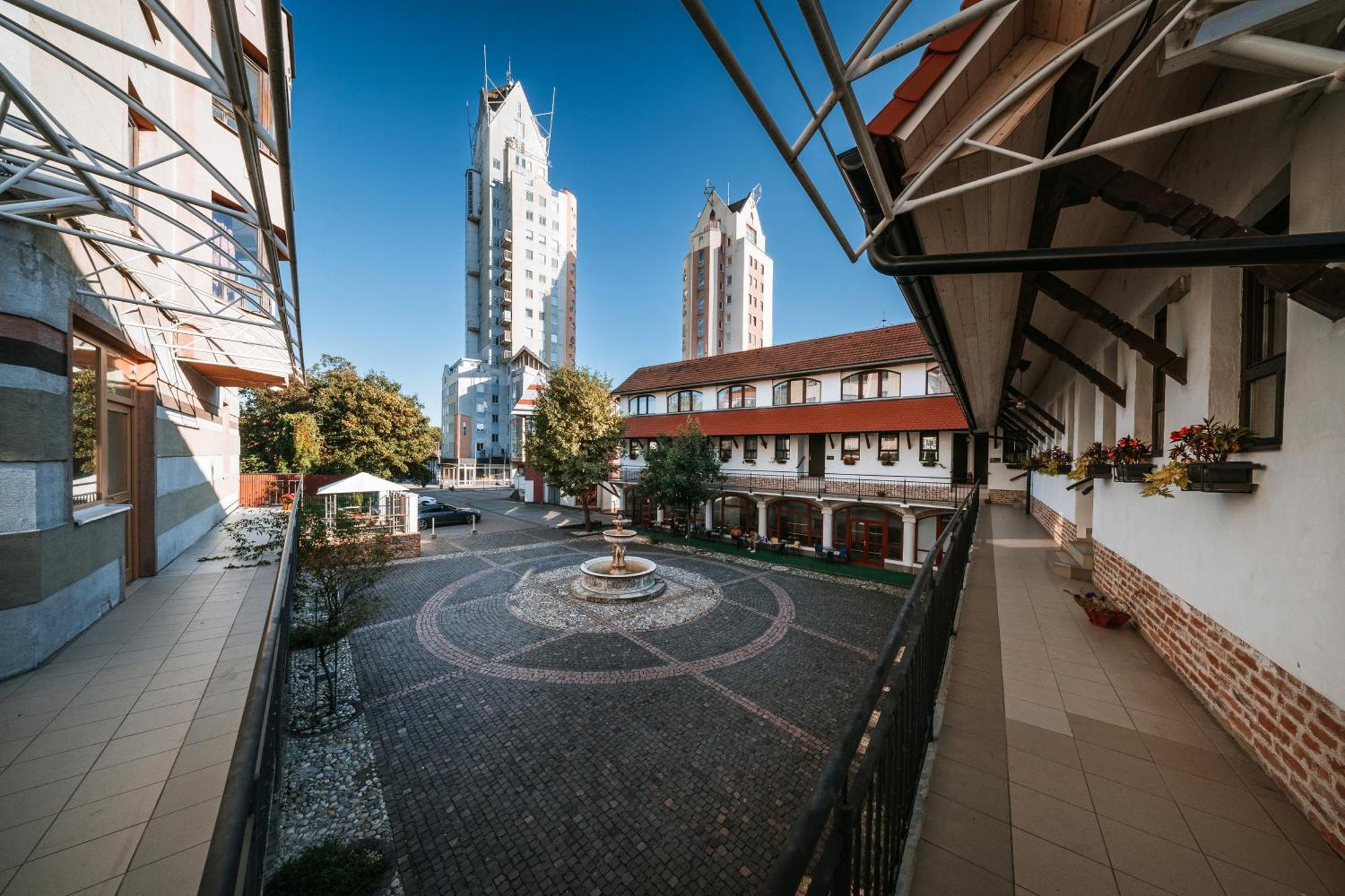 Apartman Reduta Lučenec Exteriér fotografie