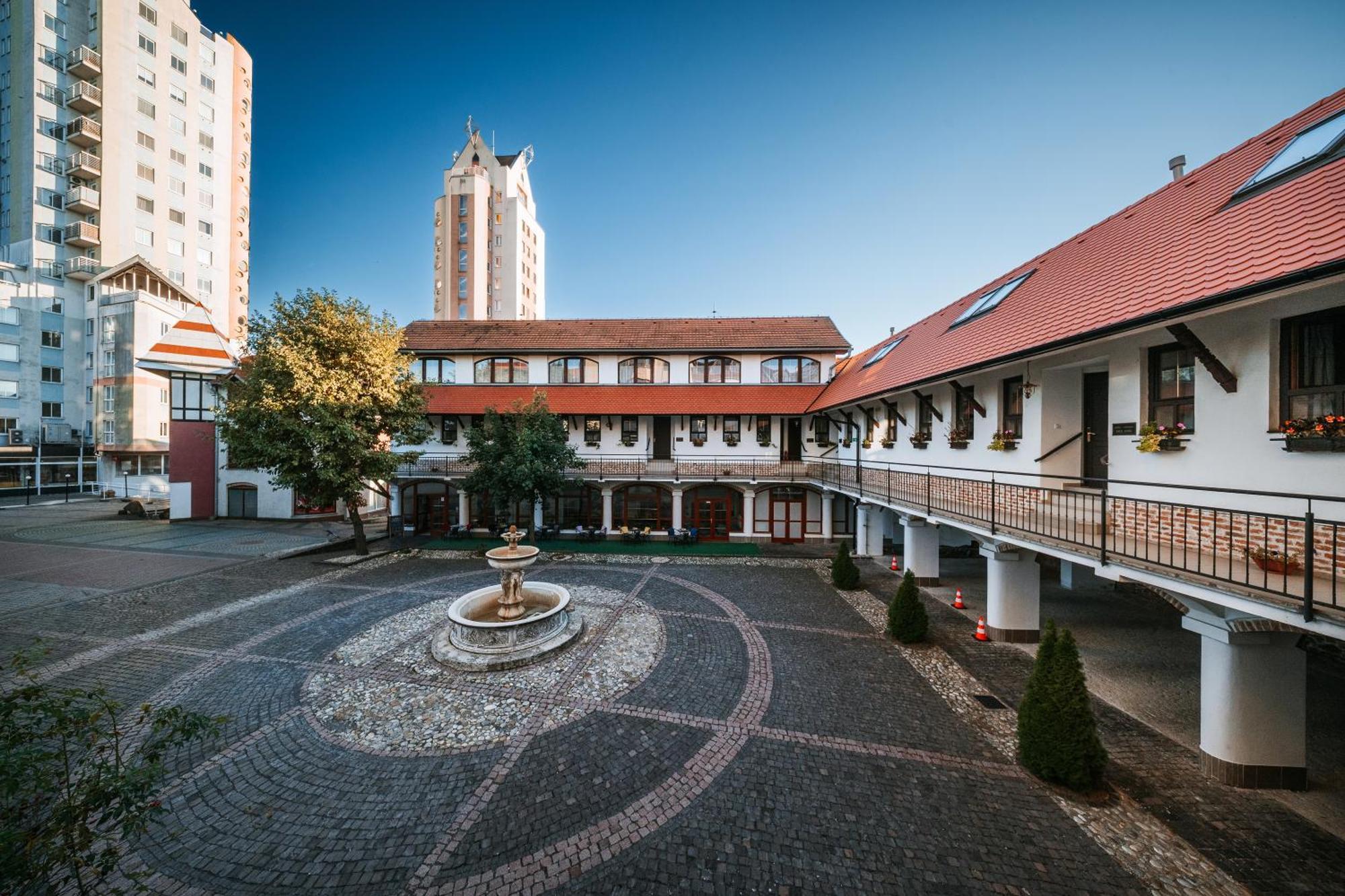 Apartman Reduta Lučenec Exteriér fotografie